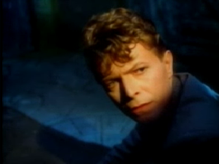 David Bowie - Underground